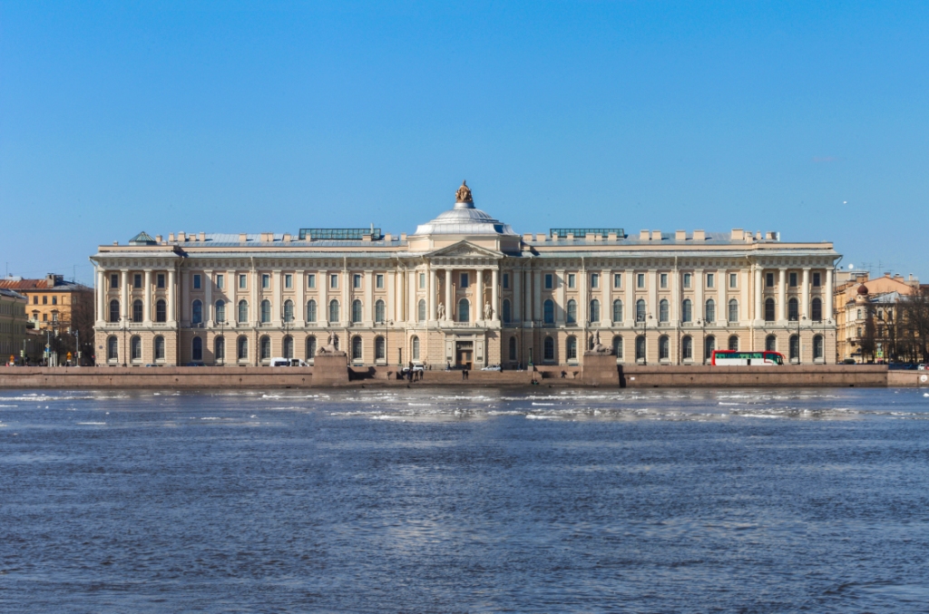 Места